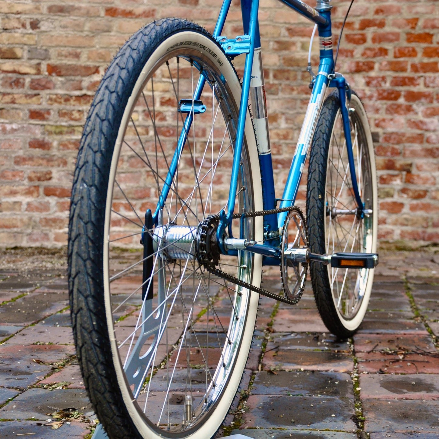 Schwalbe Road Cruiser | Green Compound K-Guard | 26 x 1,75" Whitewall