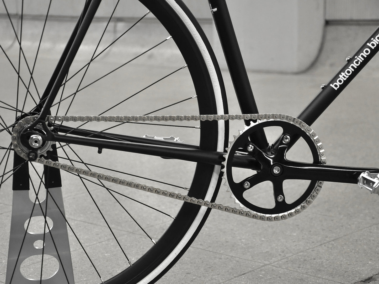distorted people Blades Bike (built-to-order)