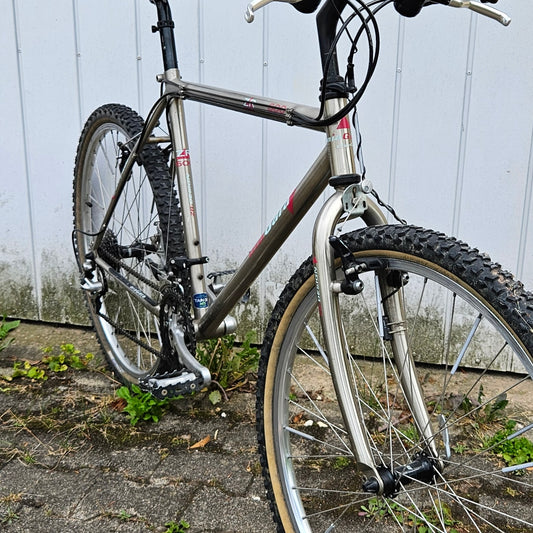 Niagara ZR 600 | 1994 | 46 cm