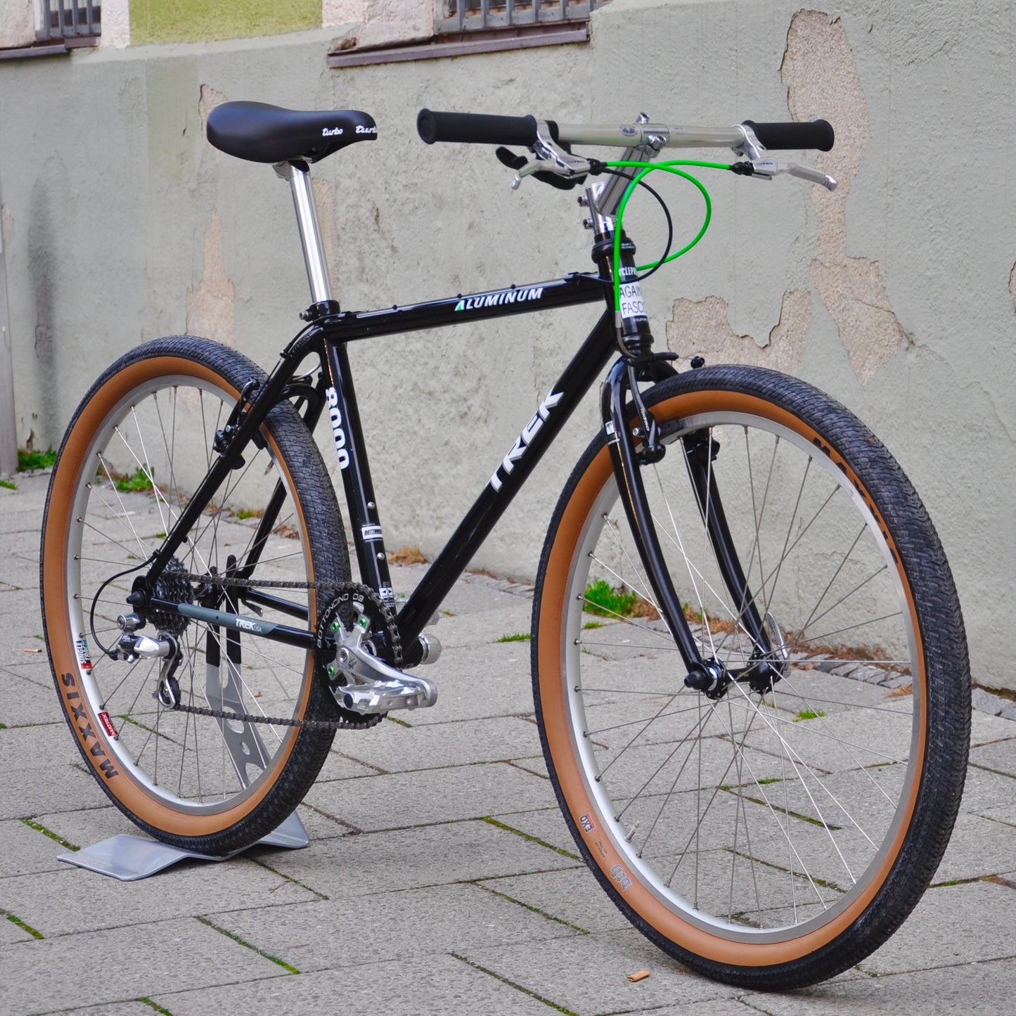 Trixy Trek