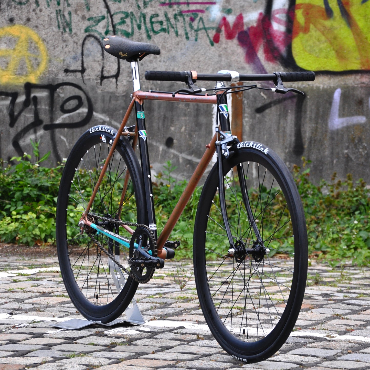 Bronzy Wheeler