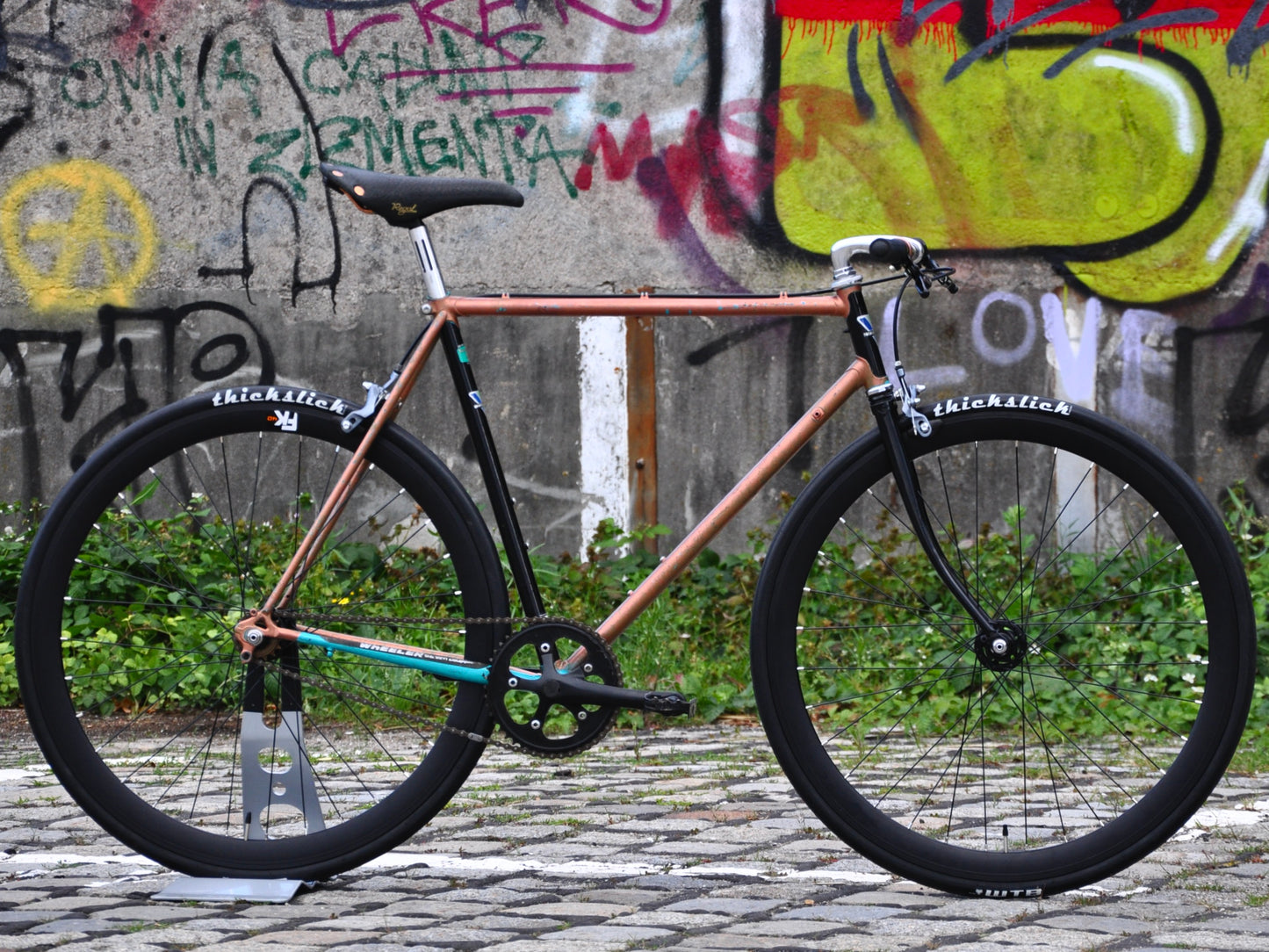 Bronzy Wheeler